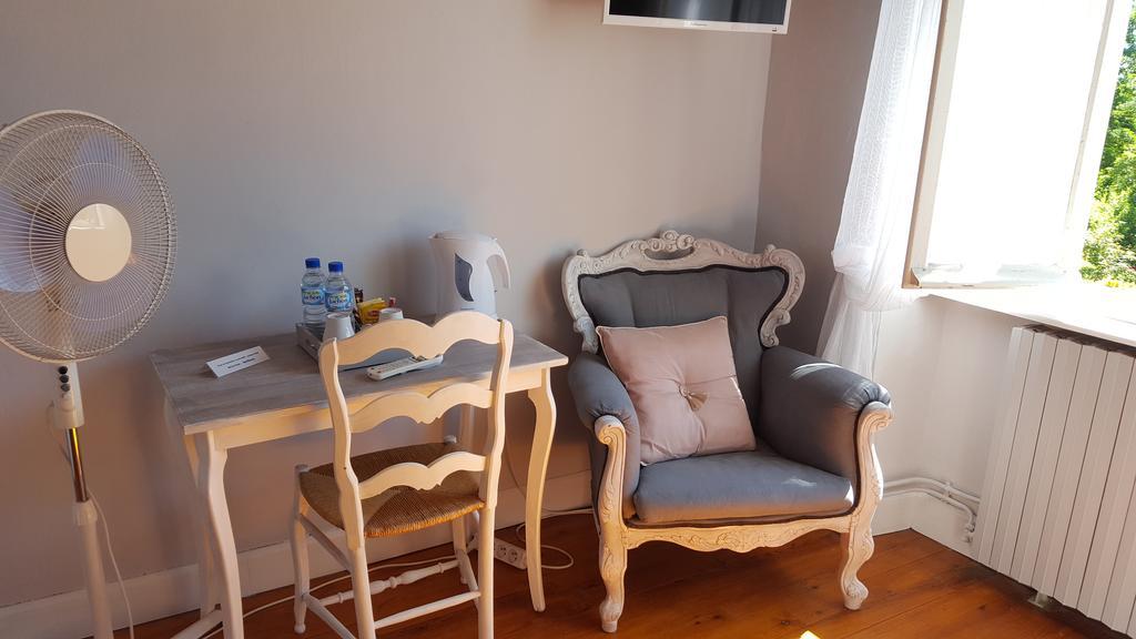 Les Tilleuls Bed & Breakfast Saint-Pé-Delbosc Exterior photo