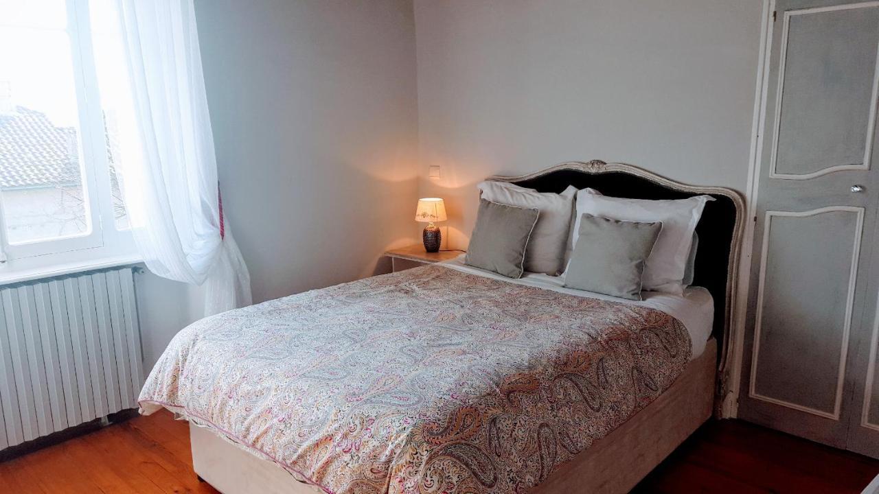Les Tilleuls Bed & Breakfast Saint-Pé-Delbosc Exterior photo